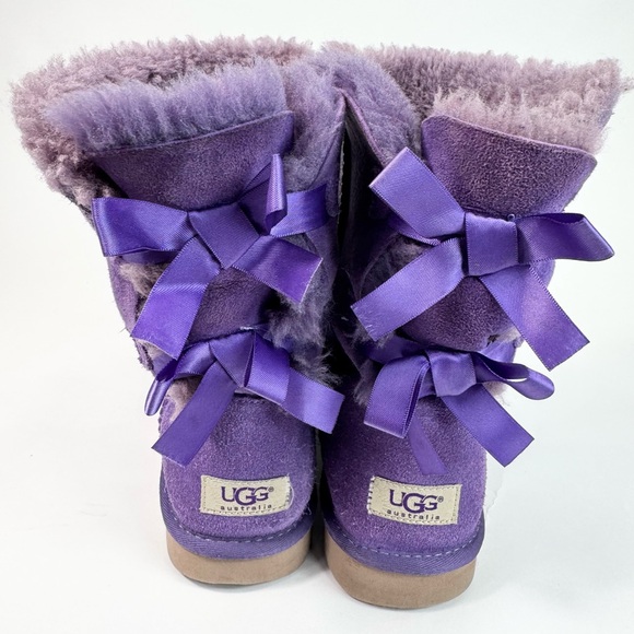 UGG Bailey Bow II Purple Sheepskin Boots #1002954 - Size 9 - Picture 3 of 8